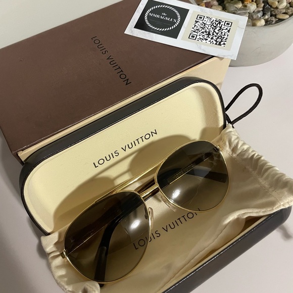 SOLD ON IG @mmbagslux. 🧡Authentic LV ATTITUDE PILOT SUNGLASSES GOLD - Picture 1 of 14